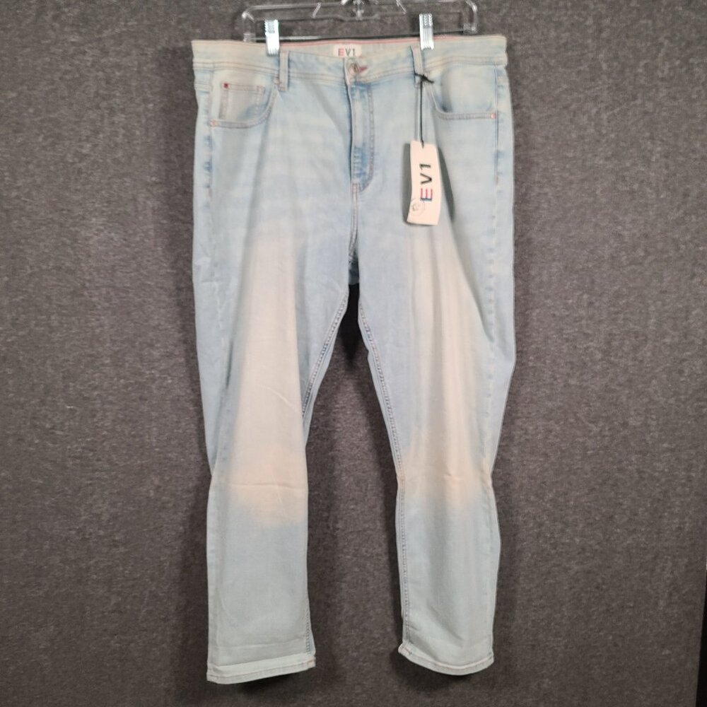 NWT EV1 Alex Relaxed Vintage Women's Size 18 Light Wash Denim Jeans